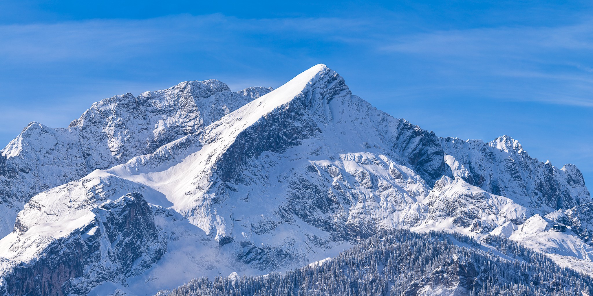 Alpspitze im Winter. Die markante Alpspitze im Winter