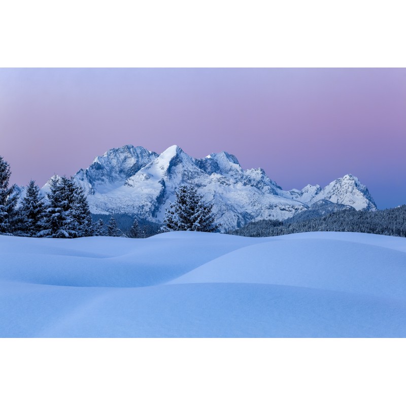 Buckelwiesen im Winter - Alpspitze in der blauen Stunde