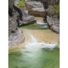 Die sonnigen Gumpen (Kolk, Strudeltopf) laden zum Baden ein. Klamm Wildwasser