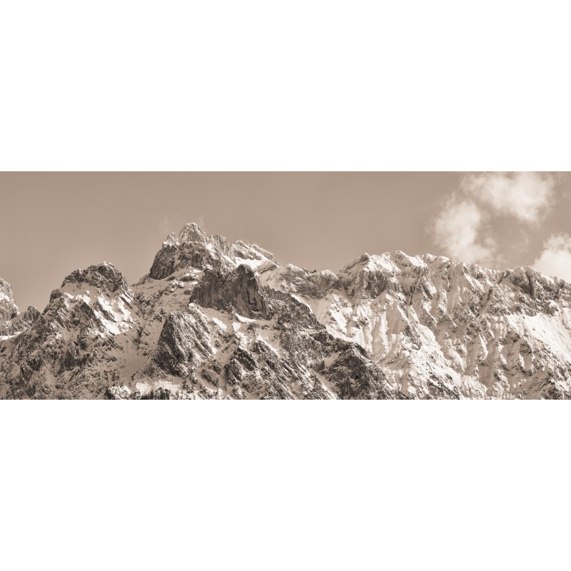 Karwendel-Viererspitze im Winter - sepia