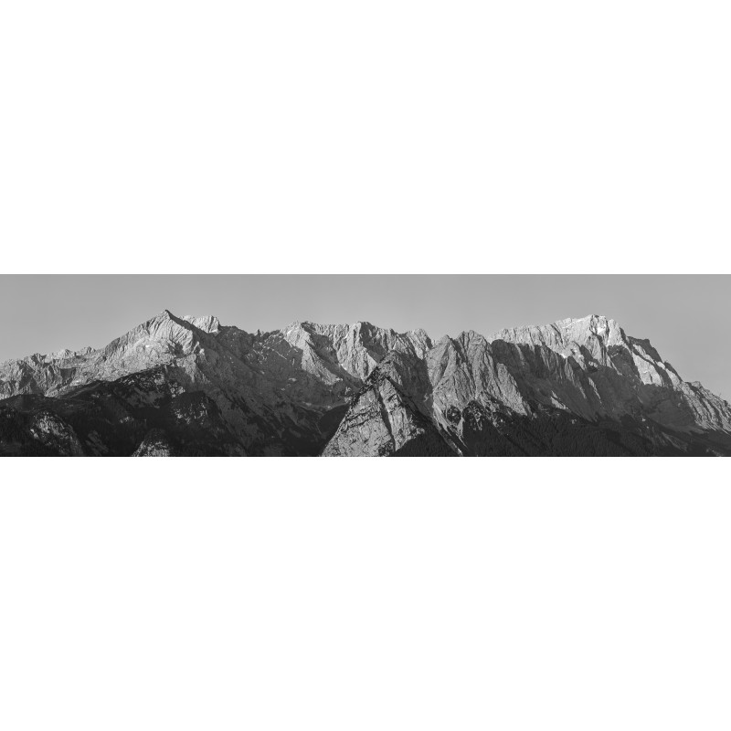 Morgenrot - Alpspitze, Waxenstein, Zugspitze schwarz-weiß