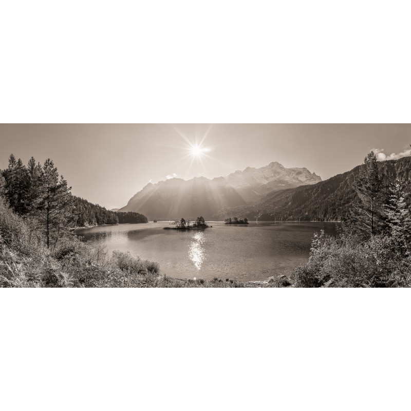 Eibsee mit Inseln und Zugspitze sepia