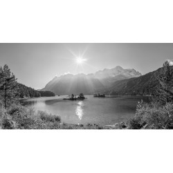 Eibsee mit Inseln - Zugspitze sw