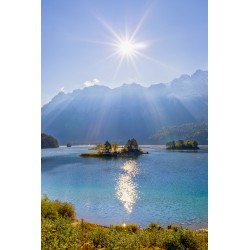 Eibsee - Inseln und Sonnenspieglung