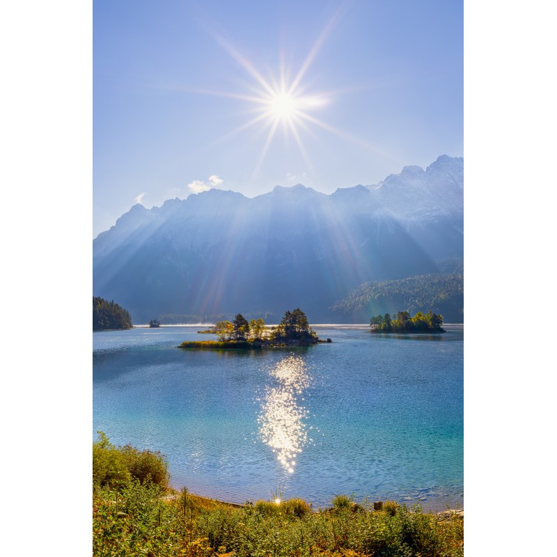 Eibsee - Inseln und Sonnenspieglung