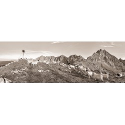 Schafe Frauenalplspitz - Partenkirchener Dreitorspitze sepia